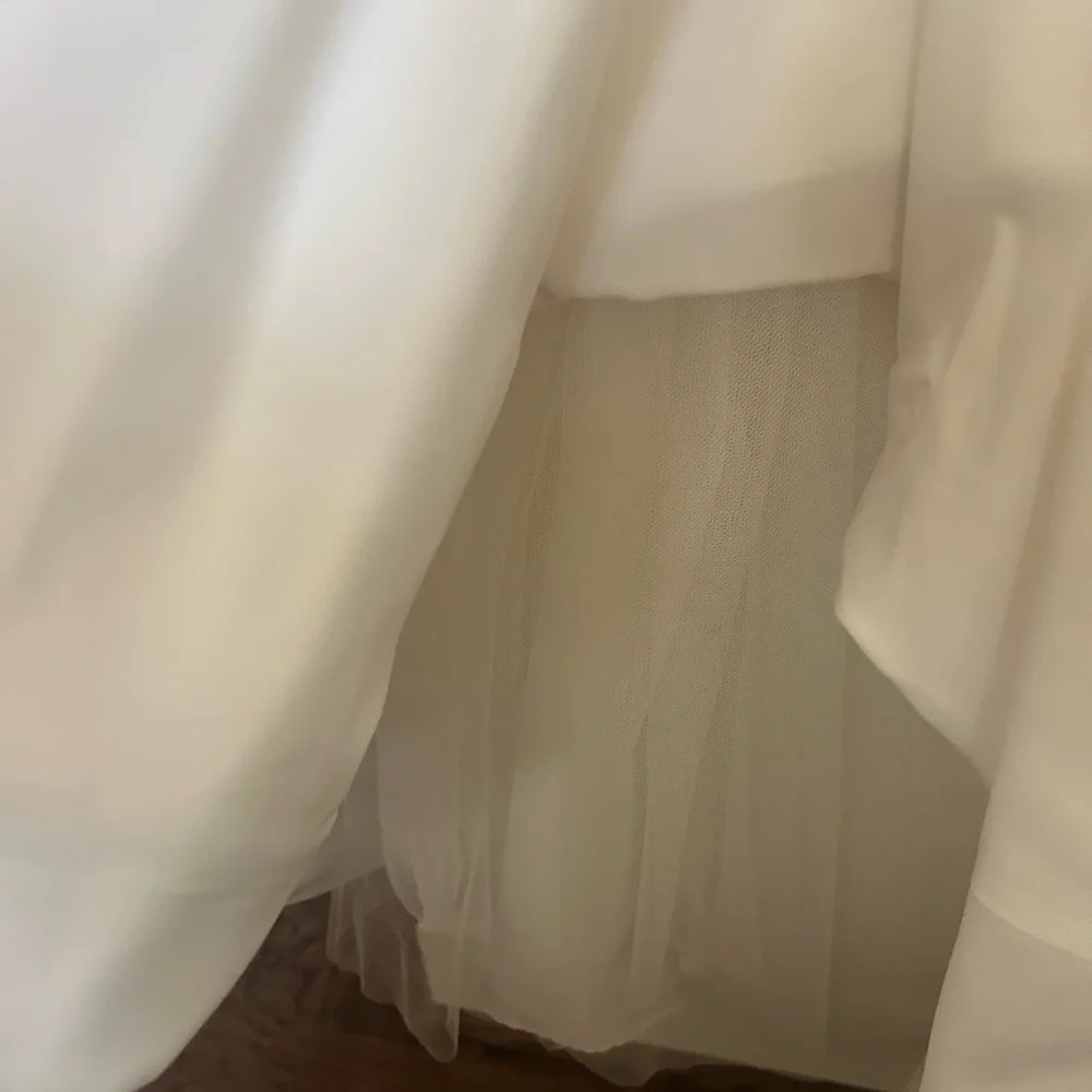 Elegant White Strapless Dress - Picture 5 of 12